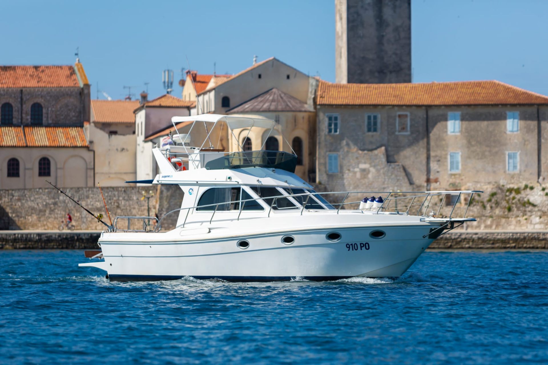 Taxi boat moment 1